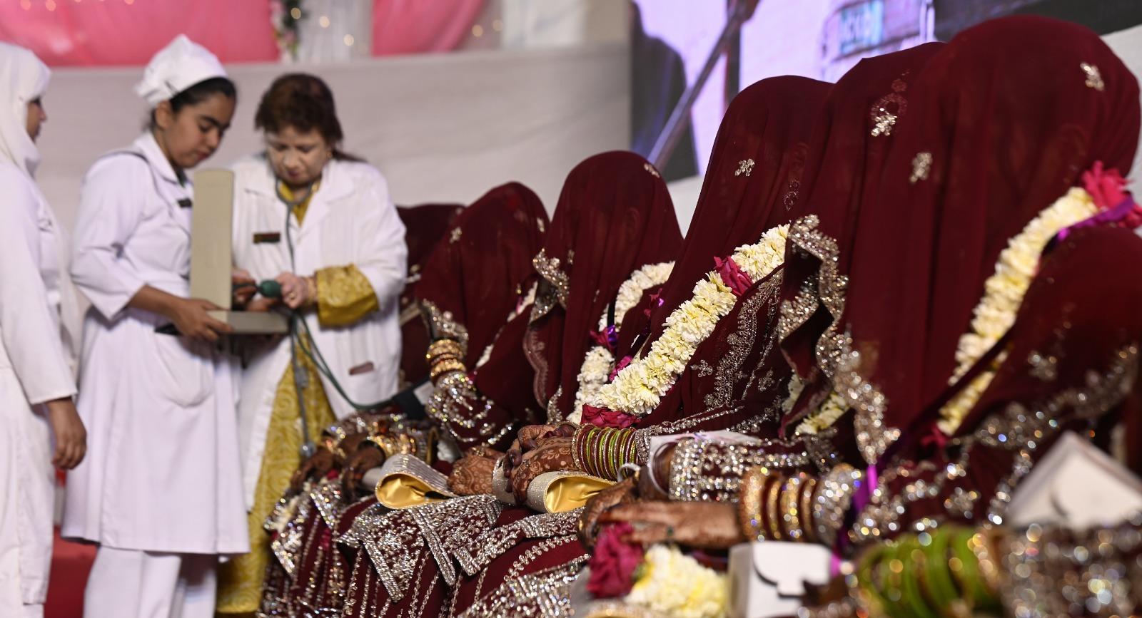 शाह सकलैन फाउंडेशन इस पहल का संचालन करता है, और इसके माध्यम से हर साल अनेक परिवारों को राहत मिलती है.