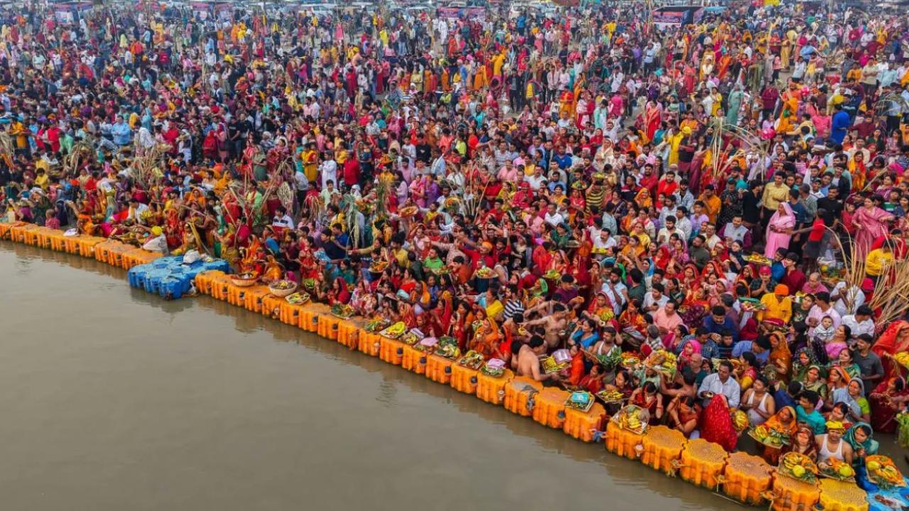 X/Pics, Maha Kumbh