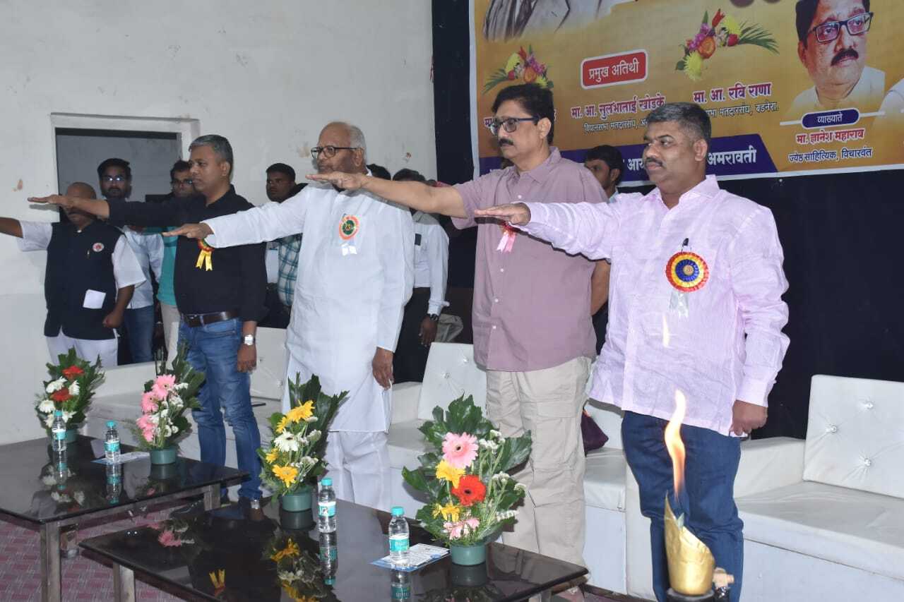 मूकनायक राज्य स्तरीय पुरस्कार: ज्ञानेश महाराज, वरिष्ठ पत्रकार, संपादक और नाटककारमूकनायक आजीवन उपलब्धि पुरस्कार: यशपाल वराठे, वरिष्ठ पत्रकारसामाजिक उत्तरदायित्व पुरस्कार: नरेंद्र जावरे, रिपोर्टरछत्रपति शाहू महाराज पुरस्कार: प्रवीण कपिले, हितवाद जिला प्रतिनिधिसामाजिक न्याय पुरस्कार – समाज में न्याय और समानता के लिए कार्य करने वाले 