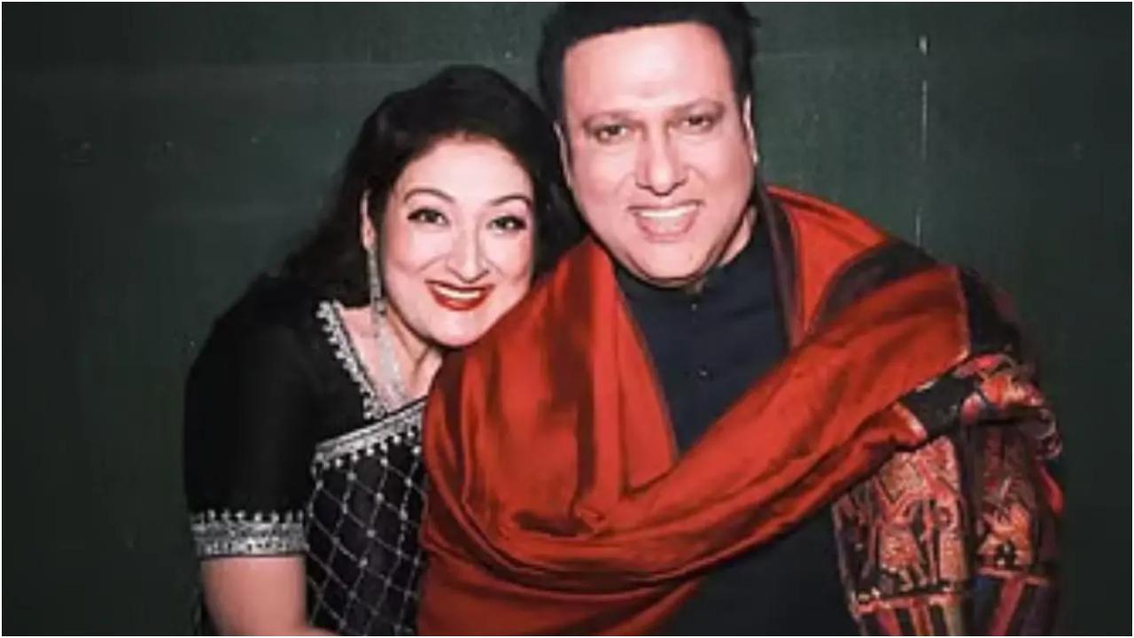 तस्वीर में: गोविंदा और सुनीता आहूजा