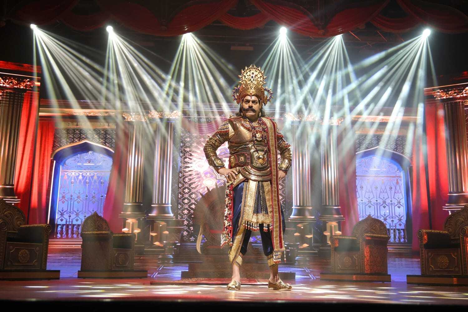 `हमारे राम` के जरिए उनका बचपन का सपना पूरा हुआ, क्योंकि वे हमेशा से रावण का किरदार निभाना चाहते थे. उनके अभिनय की हर तरफ भारी सराहना हो रही है, जिसके चलते यह नाटक मुंबई में एक हफ्ते तक दिखाया जाएगा.