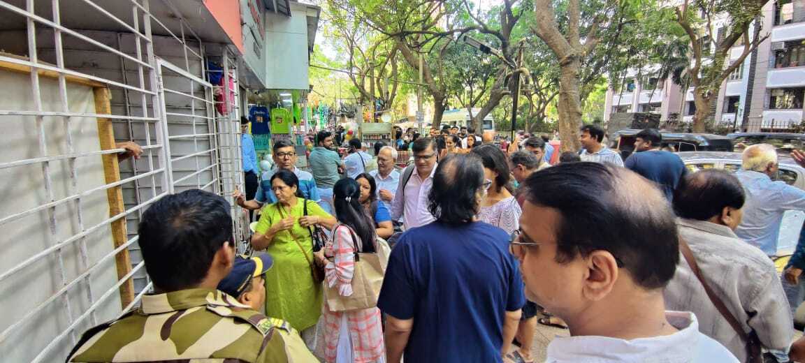 नियामक संस्था ने कहा कि बैंक की वर्तमान स्थिति को देखते हुए यह कदम अनिवार्य था ताकि बैंकिंग प्रणाली की स्थिरता बनी रहे और जमाकर्ताओं के हित सुरक्षित रहें.