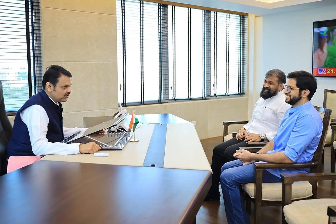 आदित्य ठाकरे ने इस मुलाकात का जिक्र करते हुए सोशल मीडिया प्लेटफॉर्म एक्स पर लिखा, 