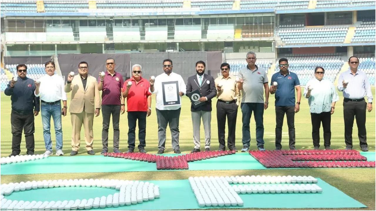 यह उपलब्धि वानखेड़े स्टेडियम के 50 वर्ष पूरे होने पर एमसीए द्वारा आयोजित भव्य समारोह का हिस्सा थी. (फोटो: X)
