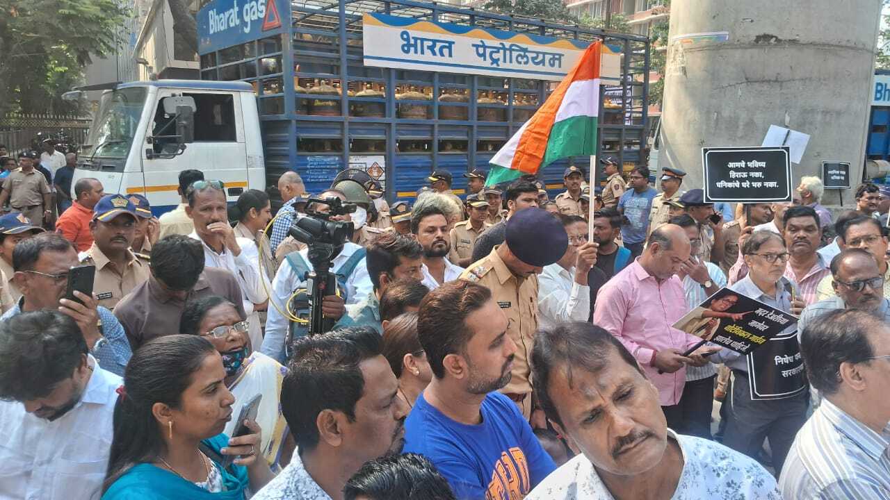 स्थानीय लोगों का कहना है कि वे इस भूमि अधिग्रहण के खिलाफ अपनी लड़ाई जारी रखेंगे और इसके लिए हर संभव प्रयास करेंगे. 