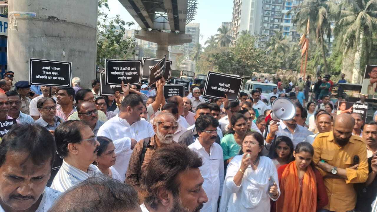 इस विरोध प्रदर्शन ने एक बार फिर यह सवाल खड़ा कर दिया है कि विकास के नाम पर आम जनता के अधिकारों और पर्यावरण को कुर्बान करना कितना उचित है.
