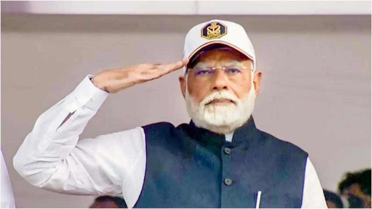 प्रधानमंत्री नरेंद्र मोदी