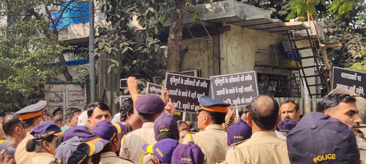 उन्होंने इस बात की पुष्टि के लिए न्यायालय के आदेश की प्रति भी प्रस्तुत की. एक अन्य स्थानीय निवासी ने चिंता व्यक्त करते हुए कहा, 