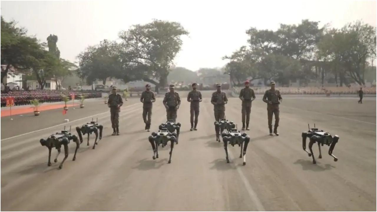 भारतीय सेना का रोबोटिक मल्टी-यूटिलिटी लेग्ड इक्विपमेंट (MULE)। (चित्र/स्क्रीनशॉट X)