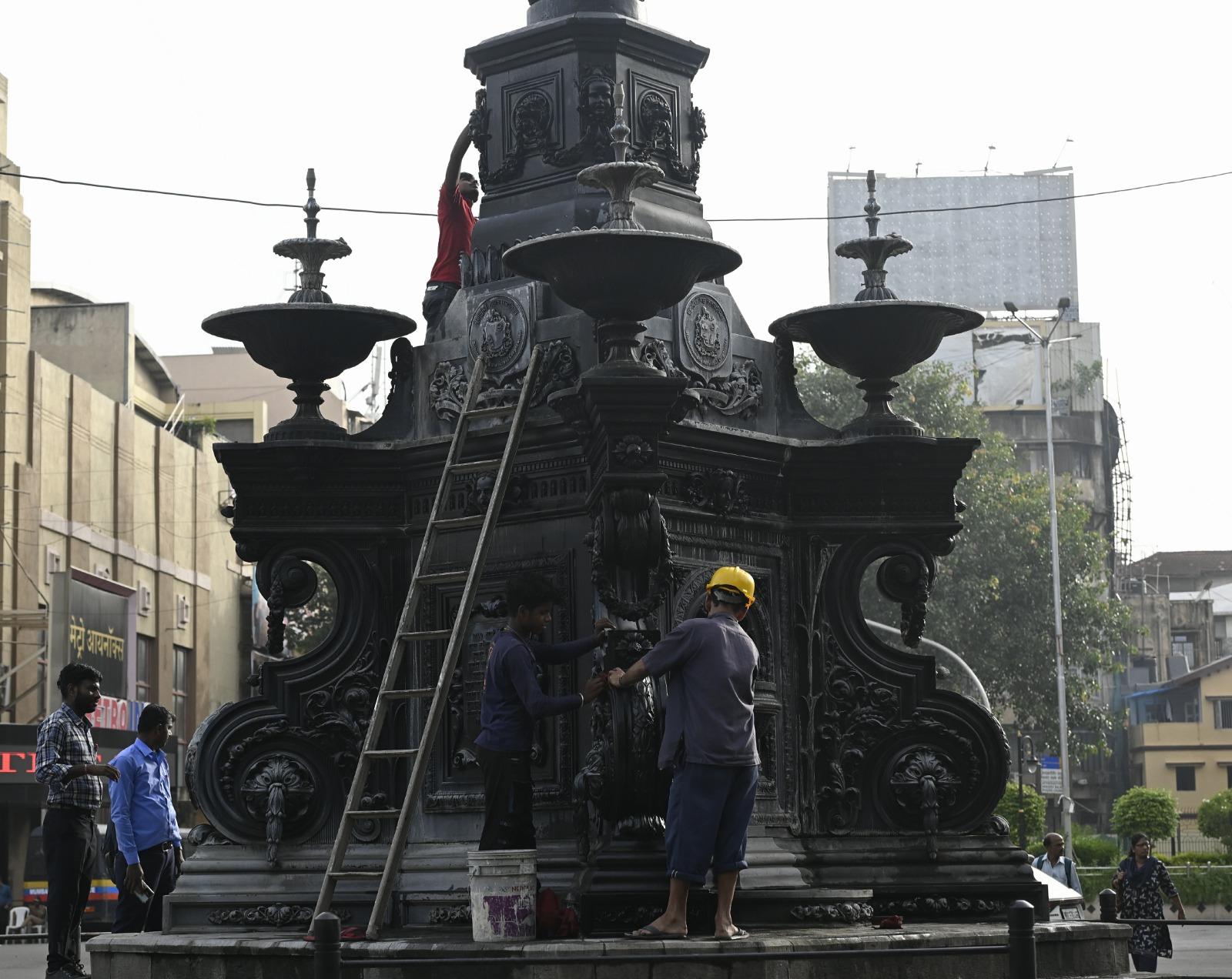 बारिश के लगातार संपर्क में आने के कारण इसकी सतह खराब हो गई और संरचना पर जंग ने असर दिखाना शुरू कर दिया.