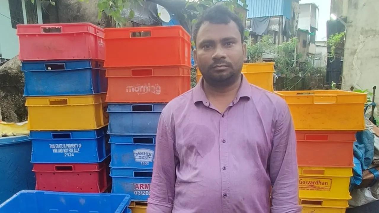 Iसांताक्रूज में धोखाधड़ी, सेना अधिकारी बनने का दावा कर दूध विक्रेता से ठगी