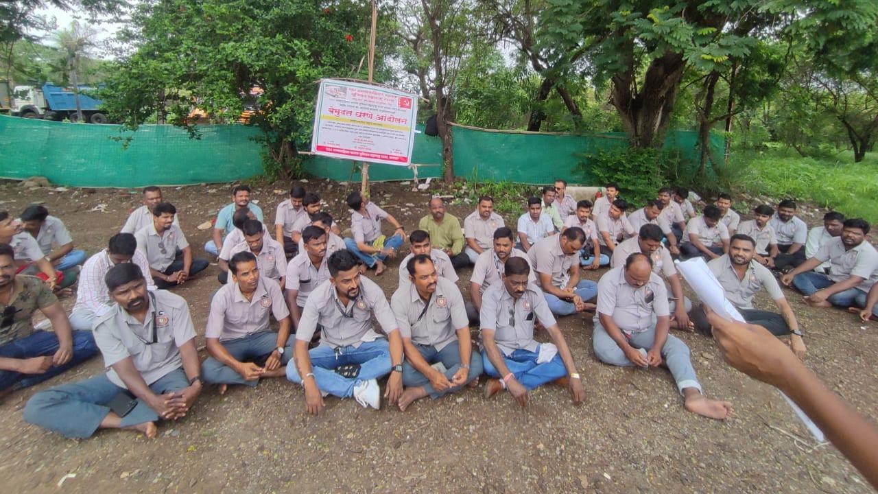 Iपालघर में 108 एम्बुलेंस चालक संघ ने शुरू किया अनिश्चितकालीन प्रदर्शन