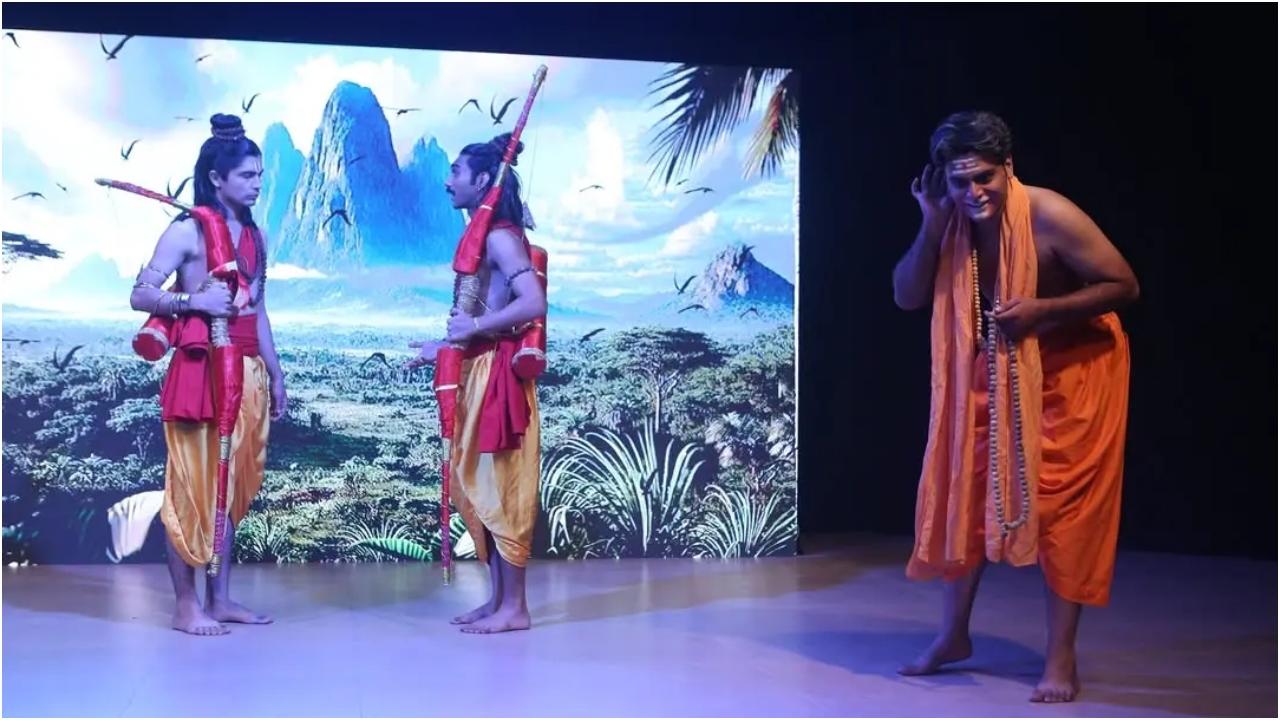 पाकिस्तानी समाज सहिष्णु है और मेरे लिए यह खुशी की बात है कि इस नाटक को खुले मन से स्वीकार किया गया,