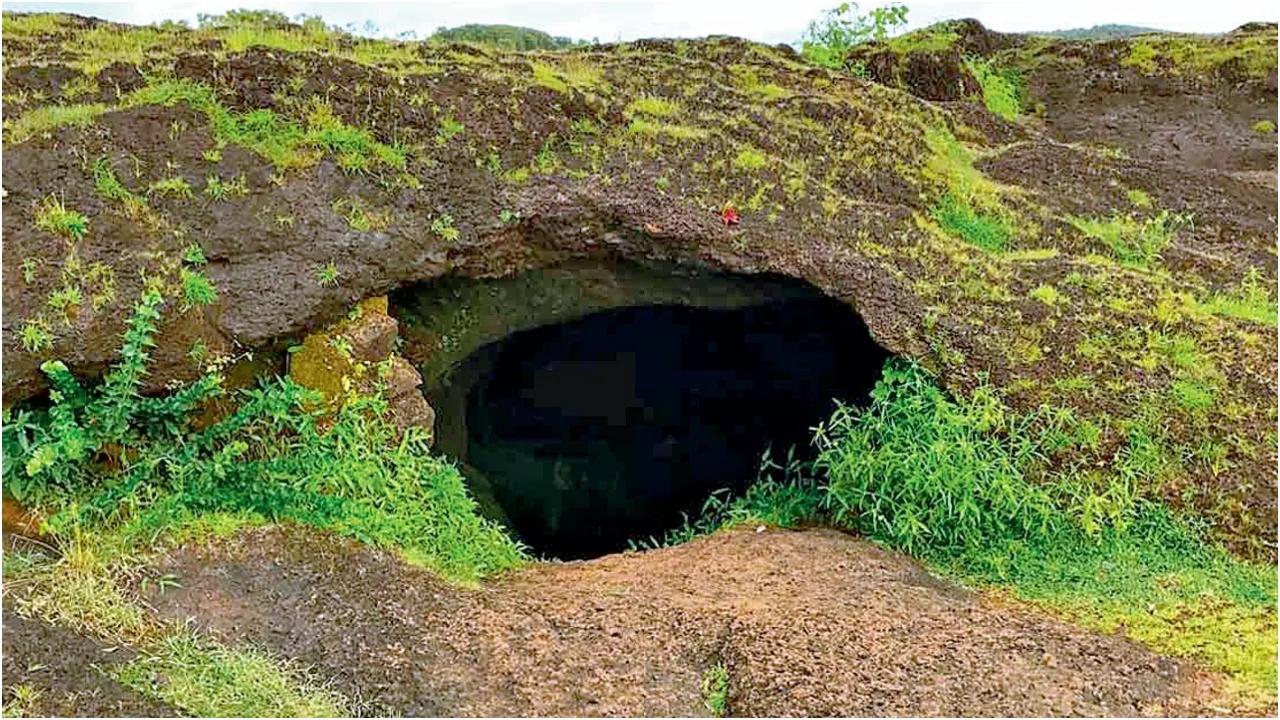 Iगोकर्ण गुफा में बच्चों के साथ छिपा मिला रूसी परिवार