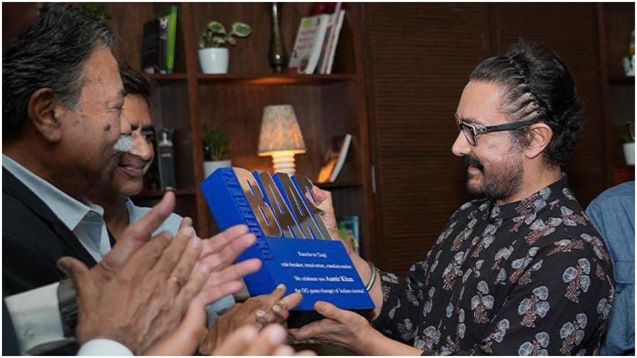 थिएटर मालिकों ने एक इवेंट आयोजित कर आमिर खान को धन्यवाद कहा, बड़े पर्दे पर विश्वास बनाए रखने और दर्शकों को फिर से सिनेमाघरों में लाने के लिए.