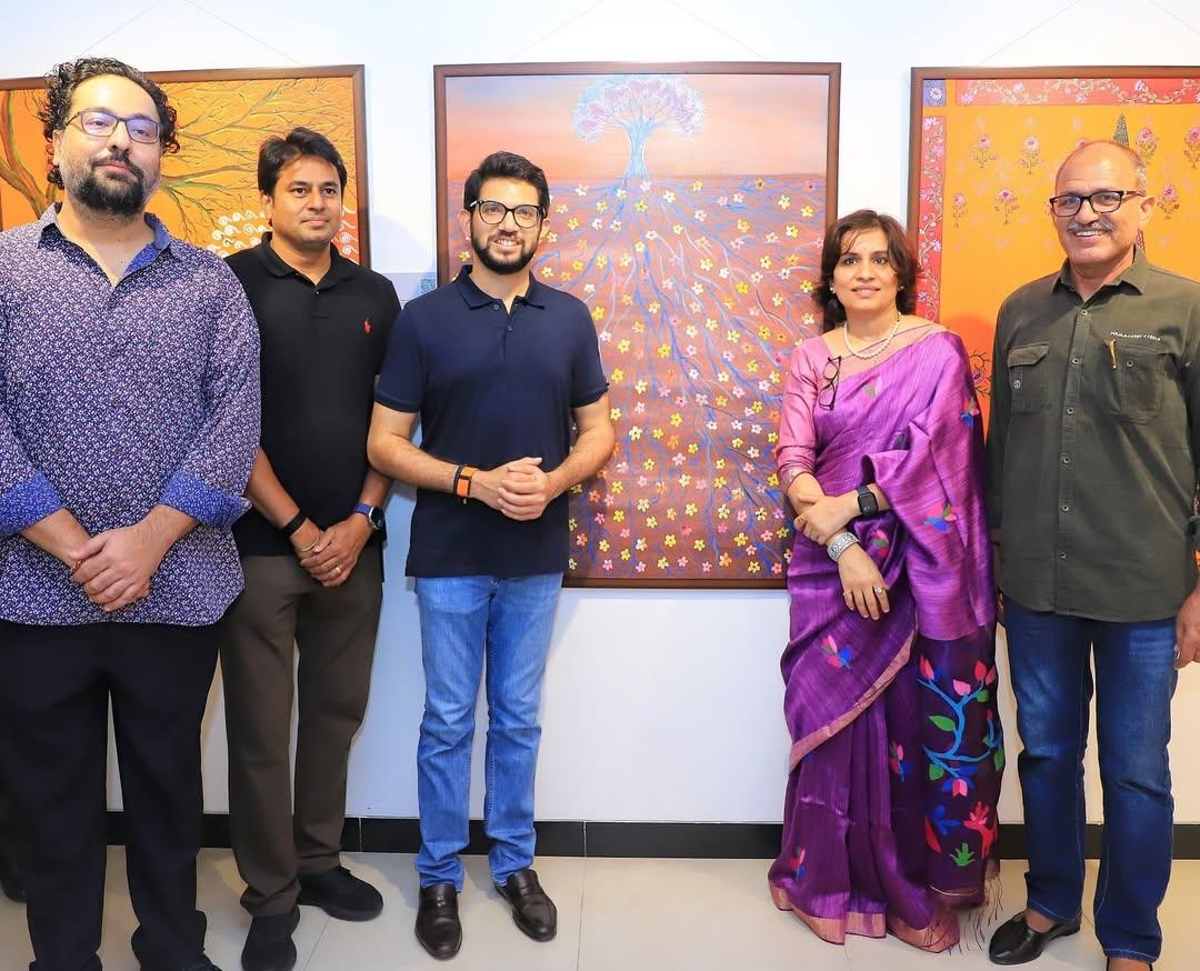 प्रदर्शनी का आयोजन इस दृष्टिकोण से बहुत ही महत्वपूर्ण था कि यह एक सामाजिक जागरूकता का माध्यम बनकर उभरी. ठाकरे ने प्रदर्शनी की सराहना करते हुए कहा कि 