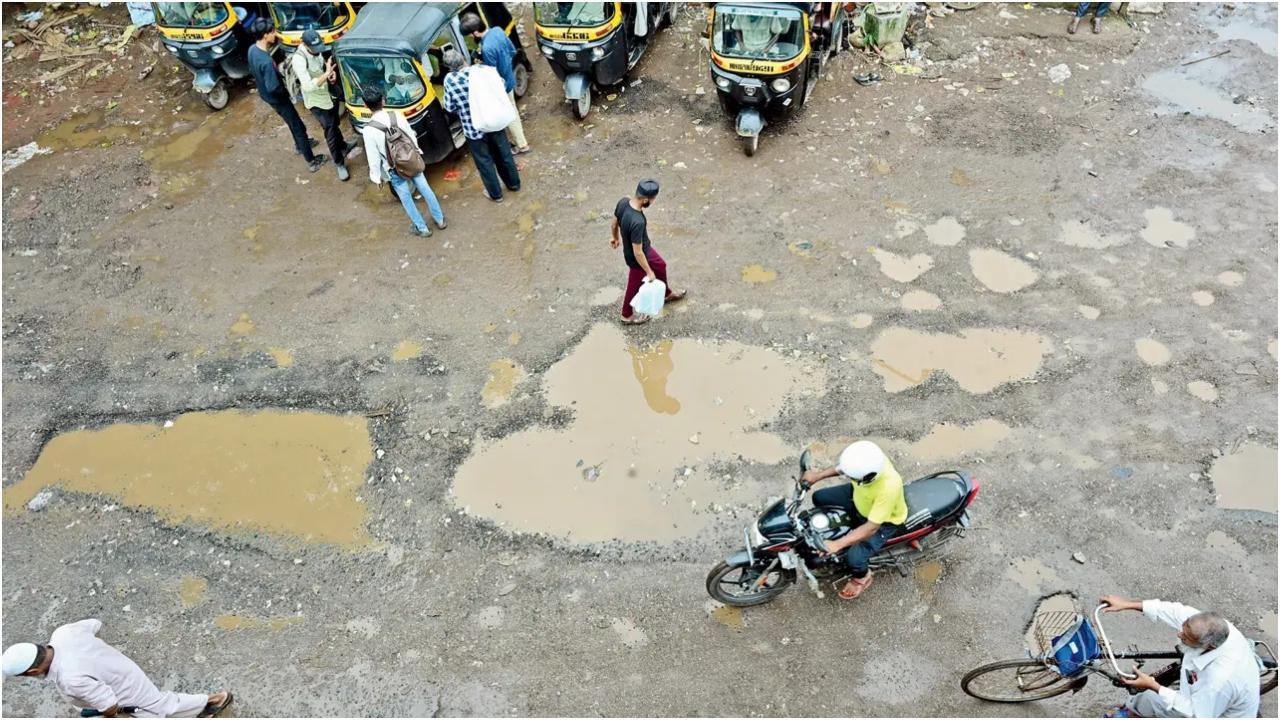 Iमुंबई के गड्ढों को भरने के लिए BMC ने ऐप किया लॉन्च