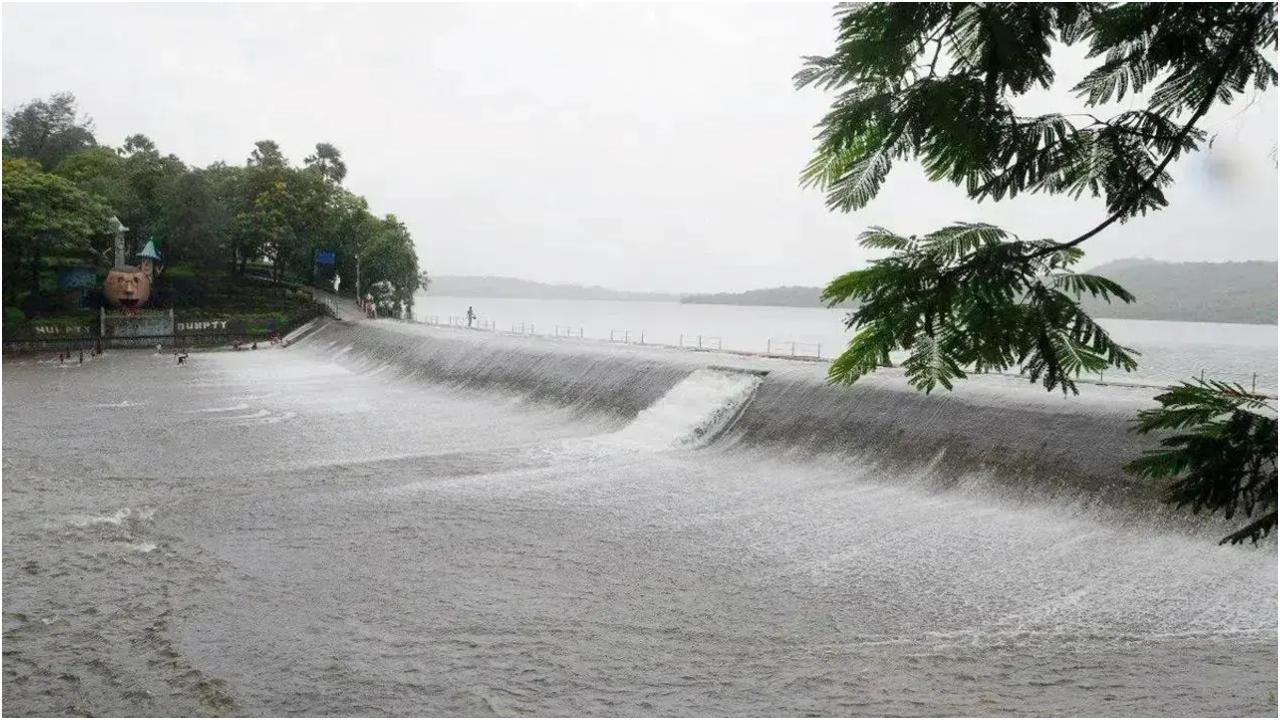 Iमुंबई को पानी देने वाली झीलों में कम बारिश, एक दिन में घटा जलस्तर