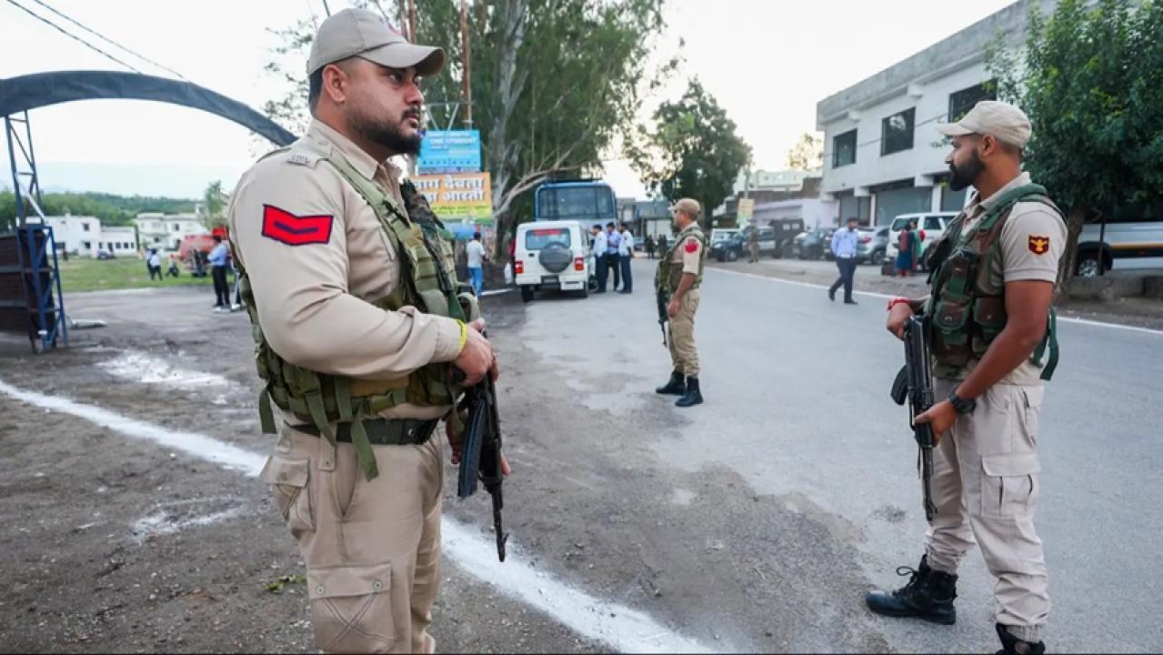 Iबम की झूठी धमकी से शहर में दहशत फैलाने वाला पकड़ा जाए, जम्मू पुलिस सतर्क