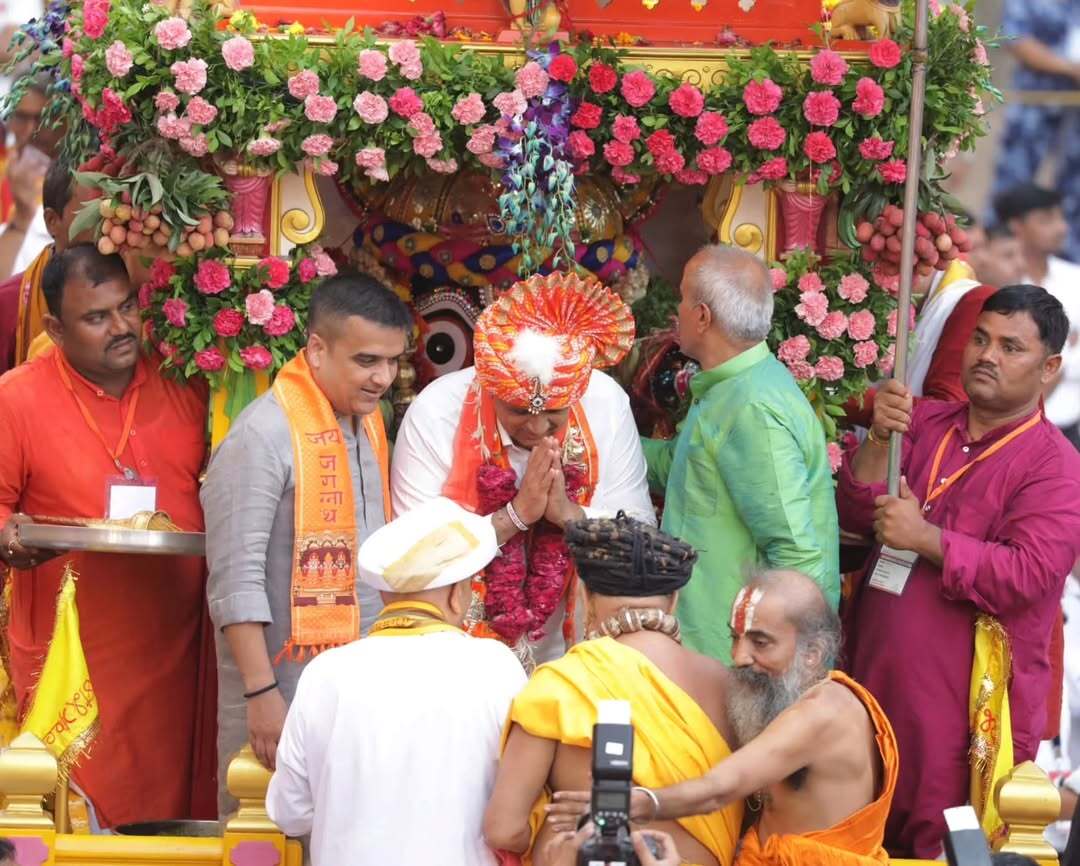 मुख्यमंत्री ने रथयात्रा के आयोजन को अहमदाबाद में सांप्रदायिक सौहार्द का प्रतीक बताते हुए कहा कि यह आयोजन समाज में एकता और भाईचारे की भावना को बढ़ावा देता है. 