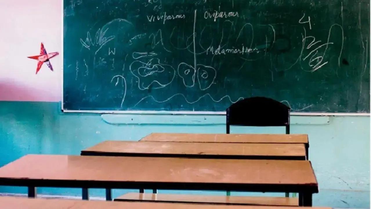 Iछात्रों में अनुशासन और देशप्रेम जगाने के लिए महाराष्ट्र सरकार का बड़ा फैसला