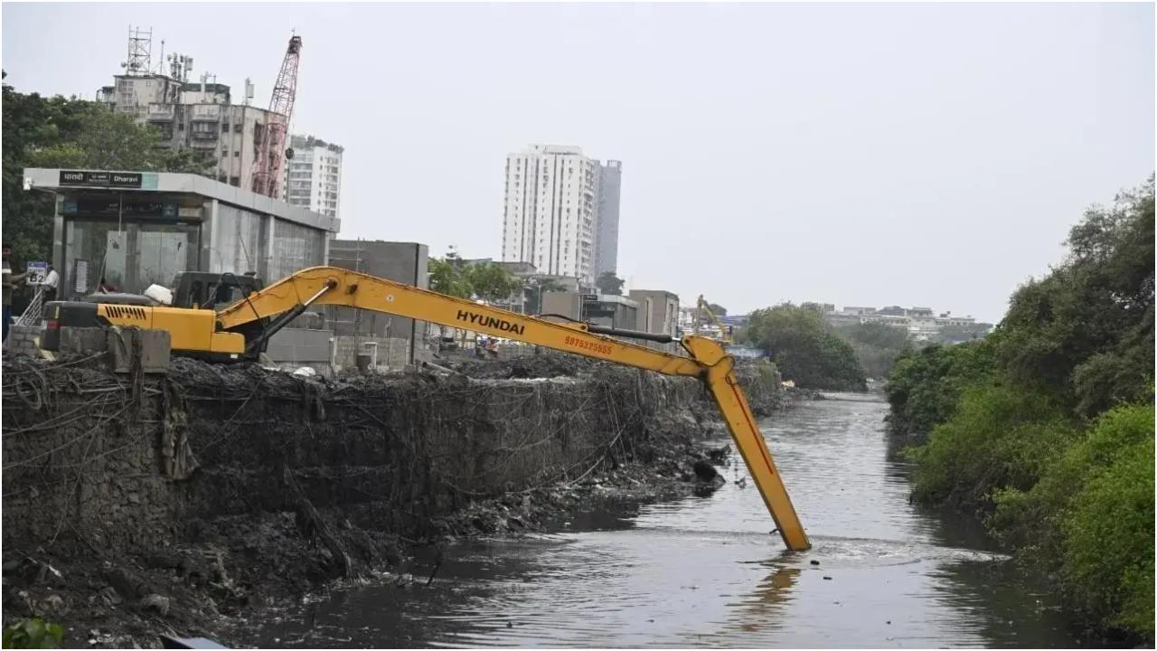 IMumbai: मीठी नदी घोटाले में ईडी ने कई जगहों पर मारे छापे