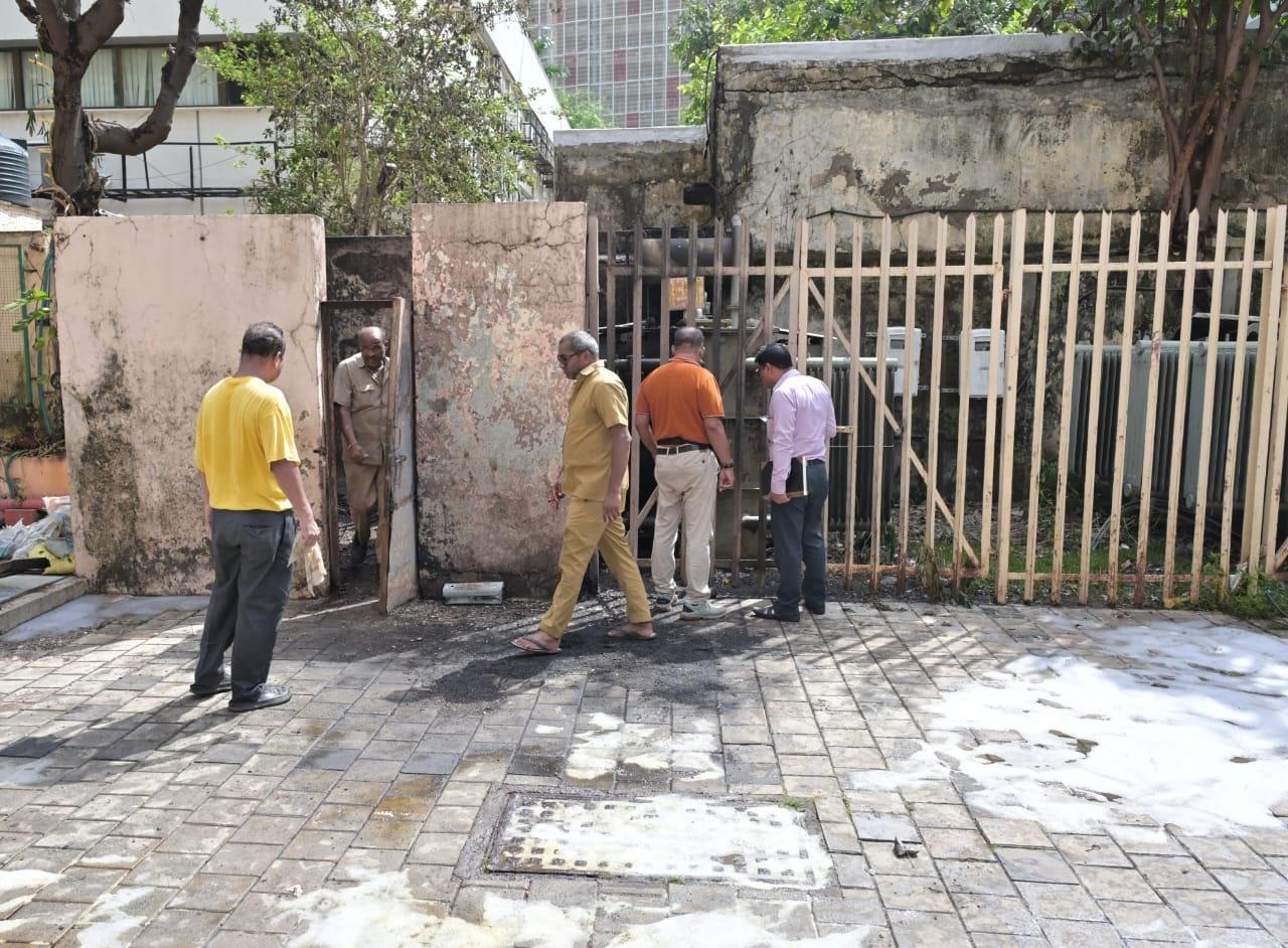 हालांकि बड़ी दुर्घटना टल गई, लेकिन यह घटना मुंबई की ऊंची इमारतों में फायर सेफ्टी को लेकर गंभीर सवाल खड़े करती है.