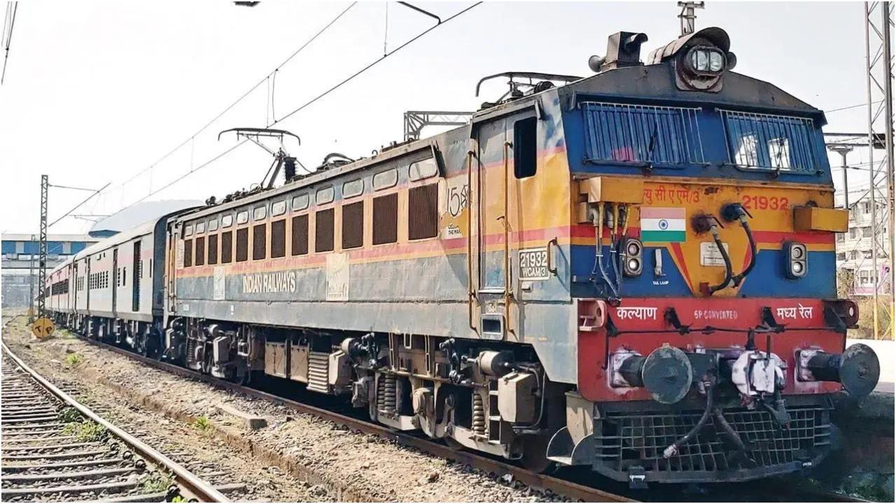 मध्य रेलवे ने कहा कि वह पंढरपुर और मिराज के लिए 80 आषाढ़ी स्पेशल ट्रेनें चलाएगा. प्रतीकात्मक तस्वीर/फ़ाइल