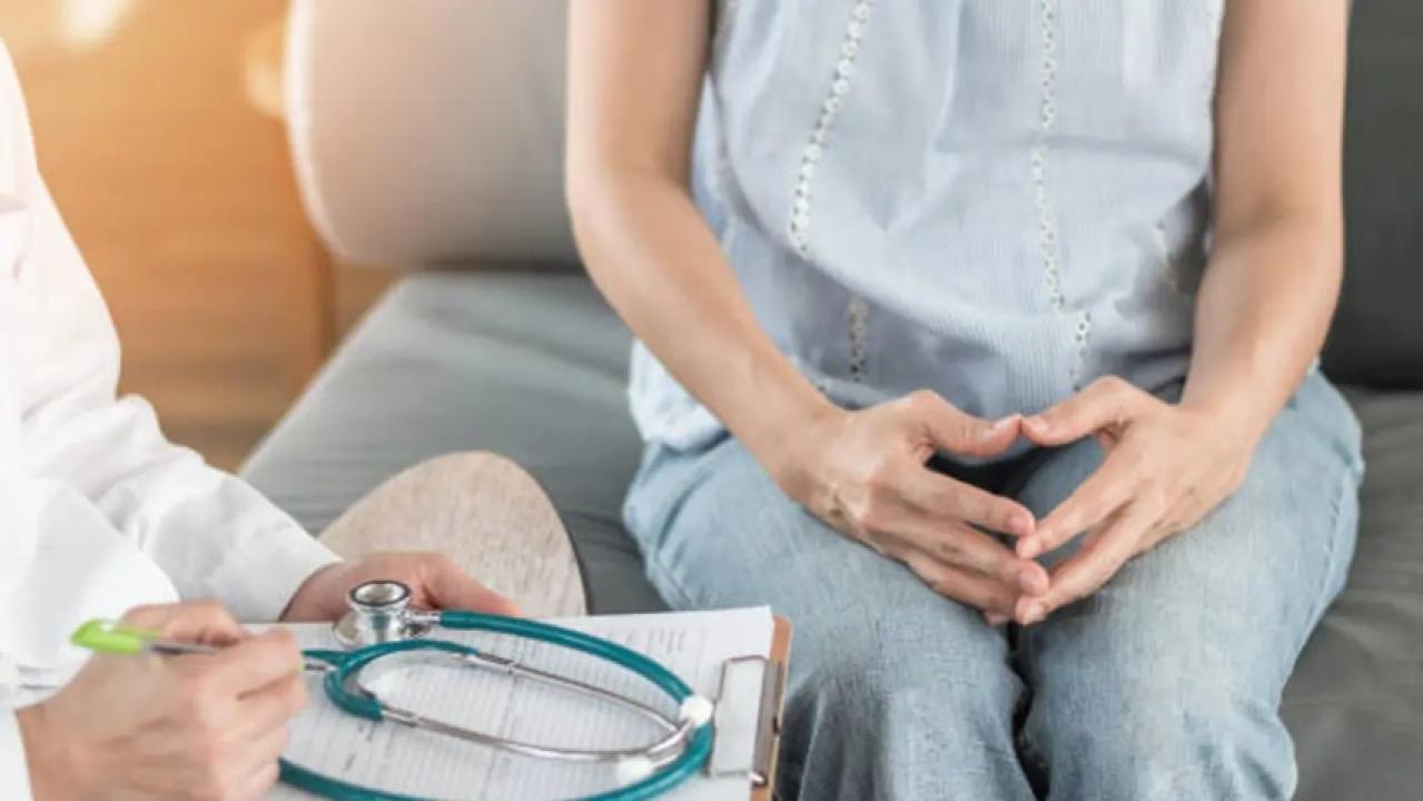 Iमासिक धर्म की असहनीय ऐंठन? योग से पाएं राहत