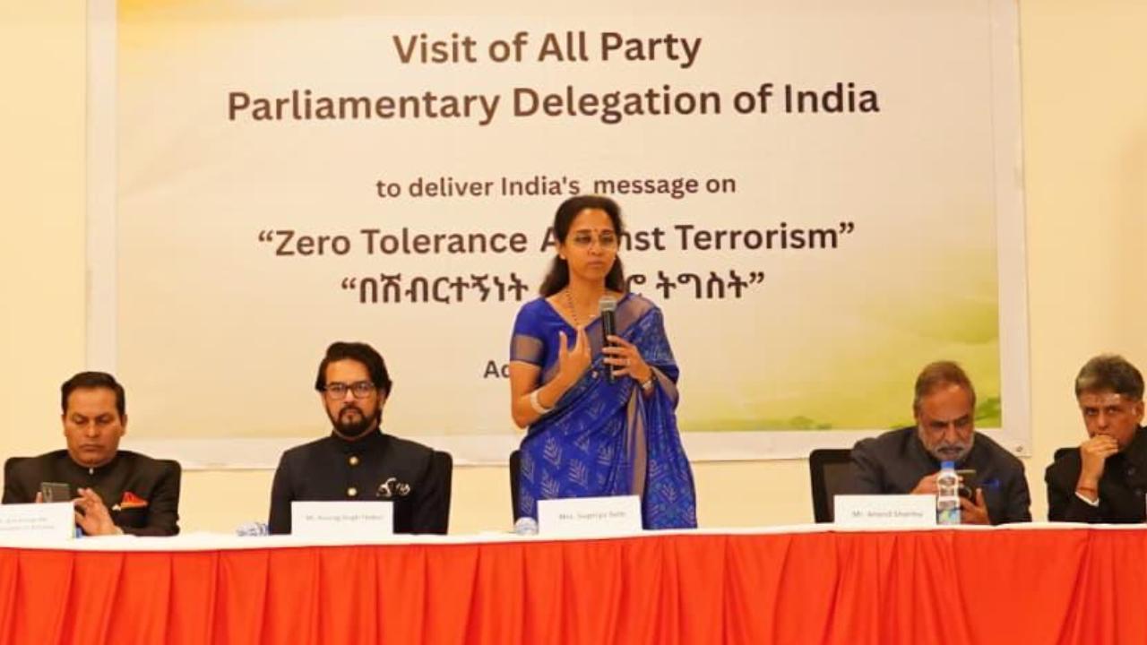 X/Pics, Supriya Sule