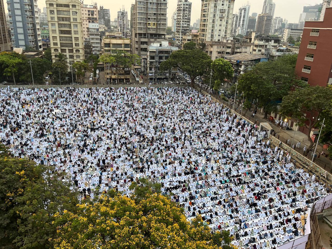 इस बार भारत सहित दक्षिण एशिया के कई देशों में यह पर्व सोमवार, 31 मार्च या मंगलवार, 1 अप्रैल को मनाया जा रहा है. इसकी पुष्टि चाँद के दीदार के आधार पर होती है.