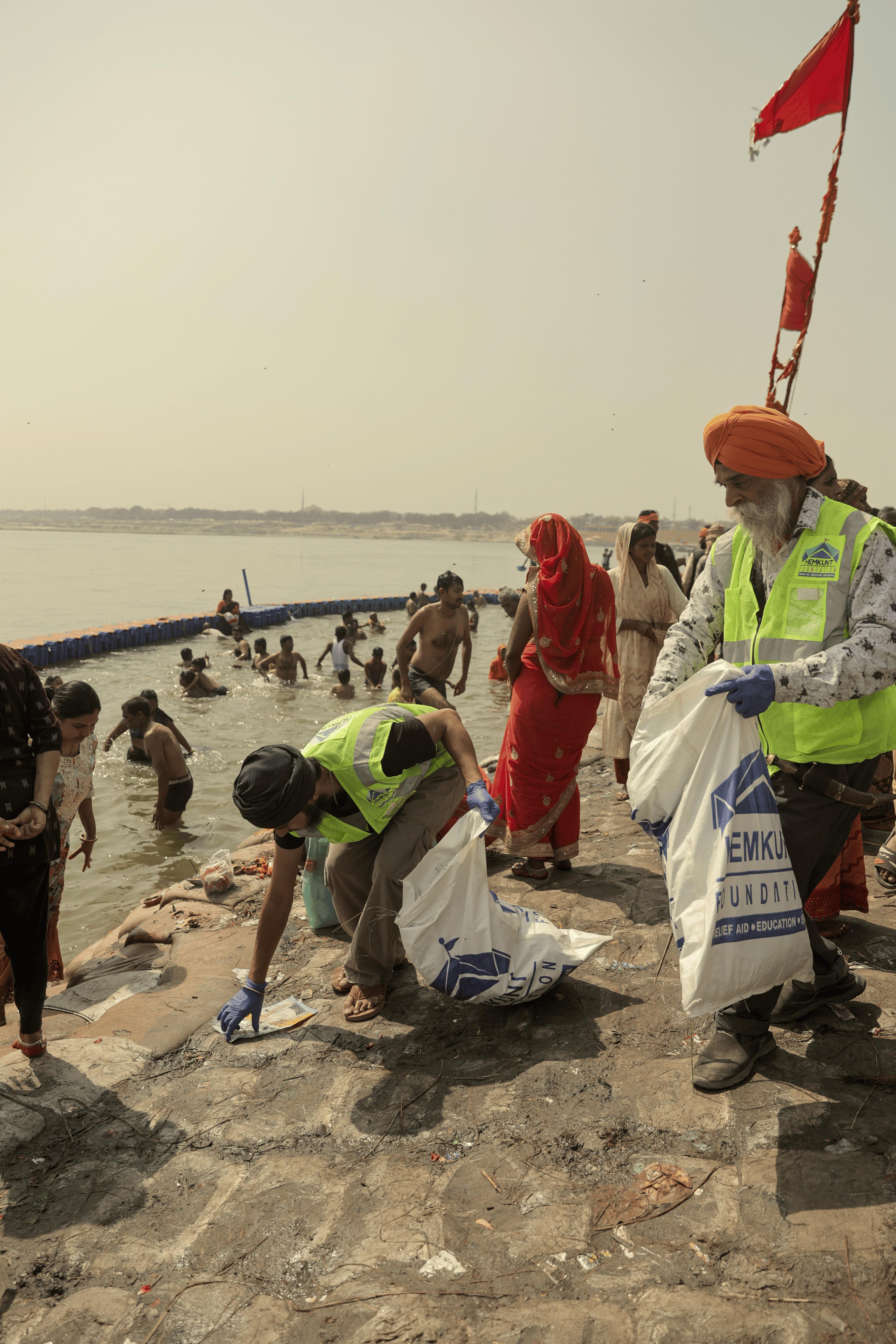हेमकुंट फाउंडेशन की इस पहल की स्थानीय प्रशासन, श्रद्धालुओं और महाकुंभ में आए यात्रियों ने भूरी-भूरी प्रशंसा की. 