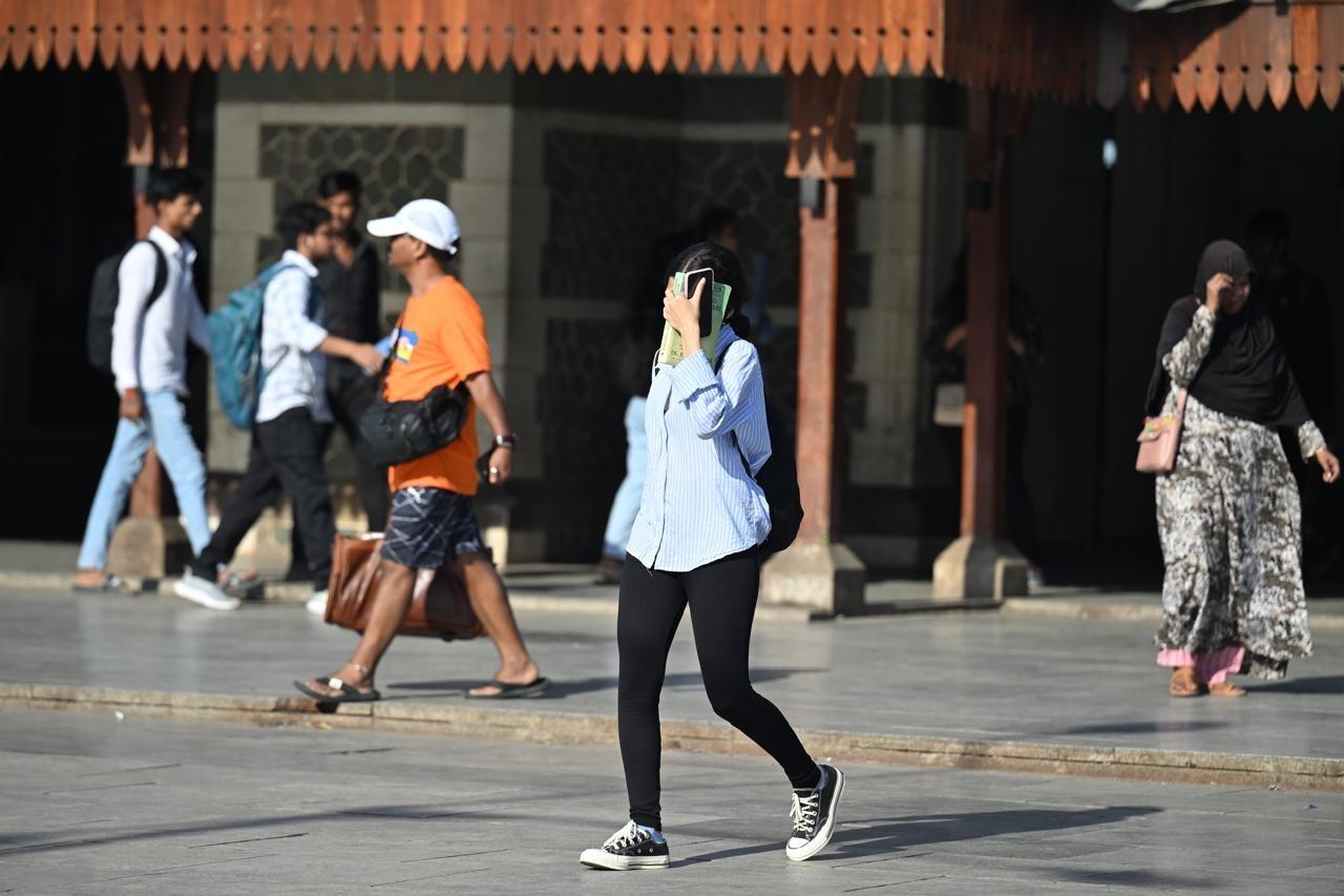सुबह का तापमान 20 डिग्री सेल्सियस के आसपास था, और दिन के समय यह तापमान बढ़कर 37 डिग्री सेल्सियस तक पहुंच सकता है. 