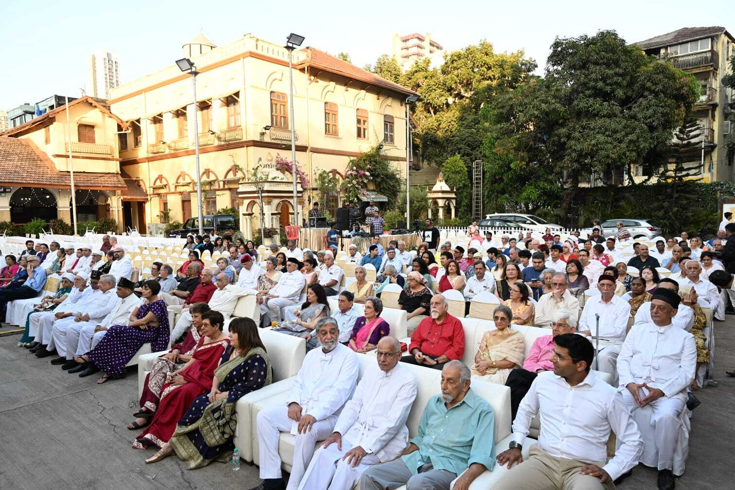 इस कार्यक्रम में पारसी समुदाय के लोगों ने कुएं के ऐतिहासिक और सांस्कृतिक महत्व को उजागर किया, और 300 साल पुरानी इस धरोहर के संरक्षण की महत्वता पर भी चर्चा की. 