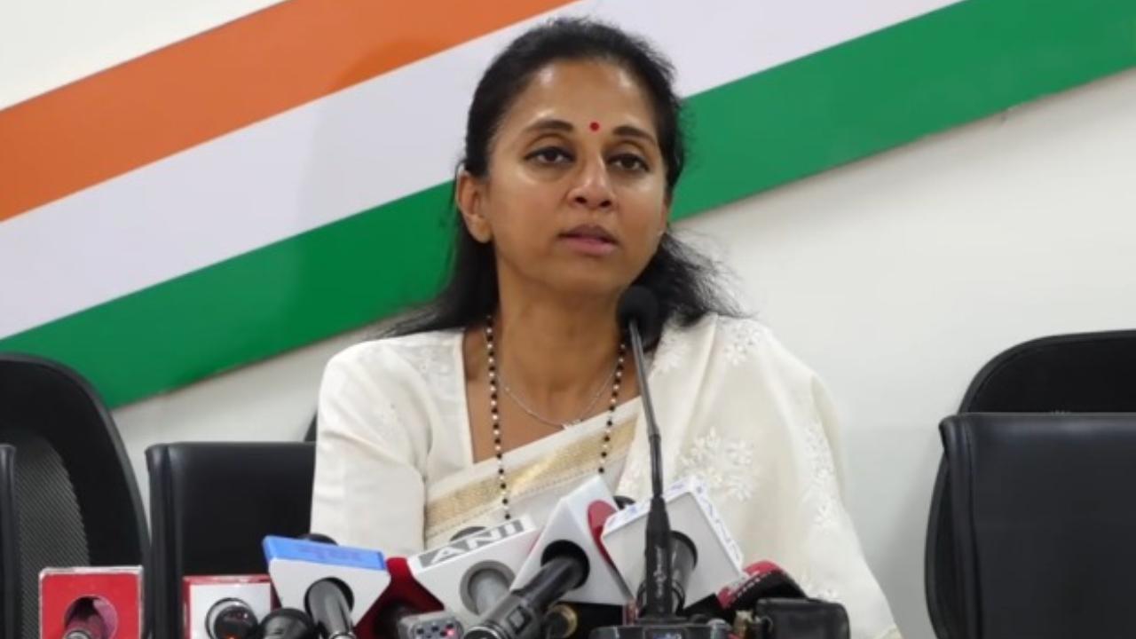 X/Pics, Supriya Sule