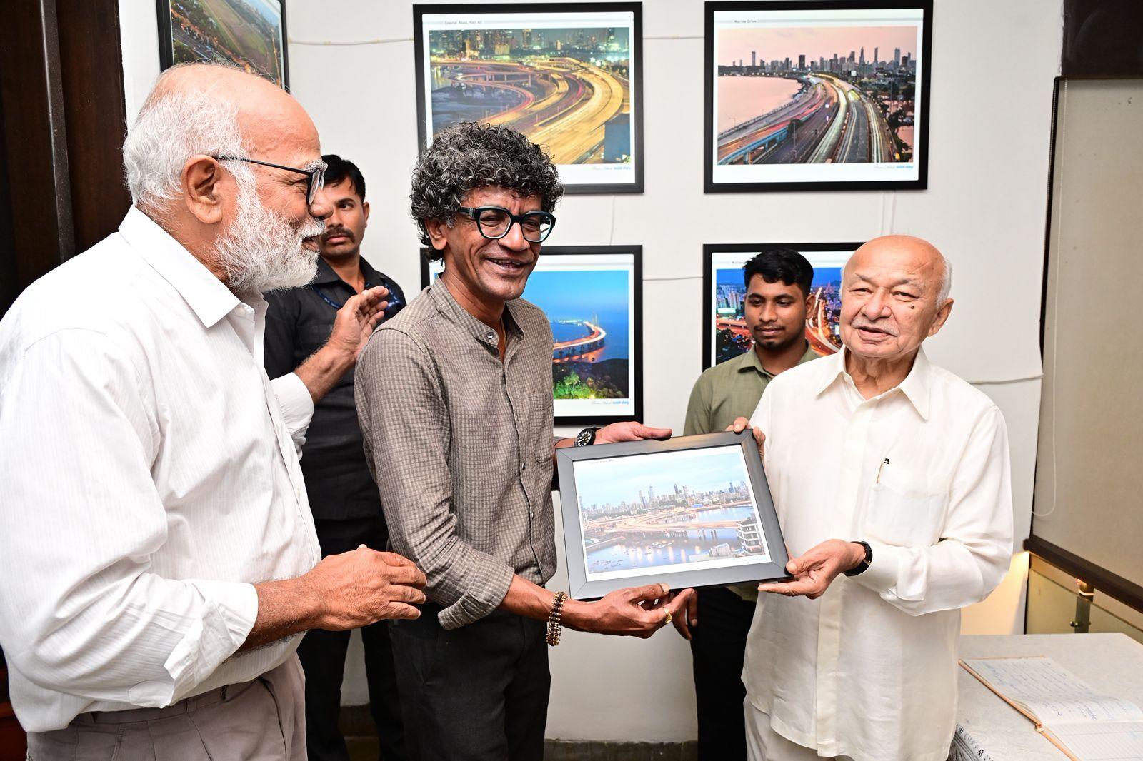 प्रदर्शनी 2 जून 2025 तक चलेगी, और इसे प्रतिदिन दोपहर 12 बजे से शाम 6 बजे तक देखा जा सकता है. 