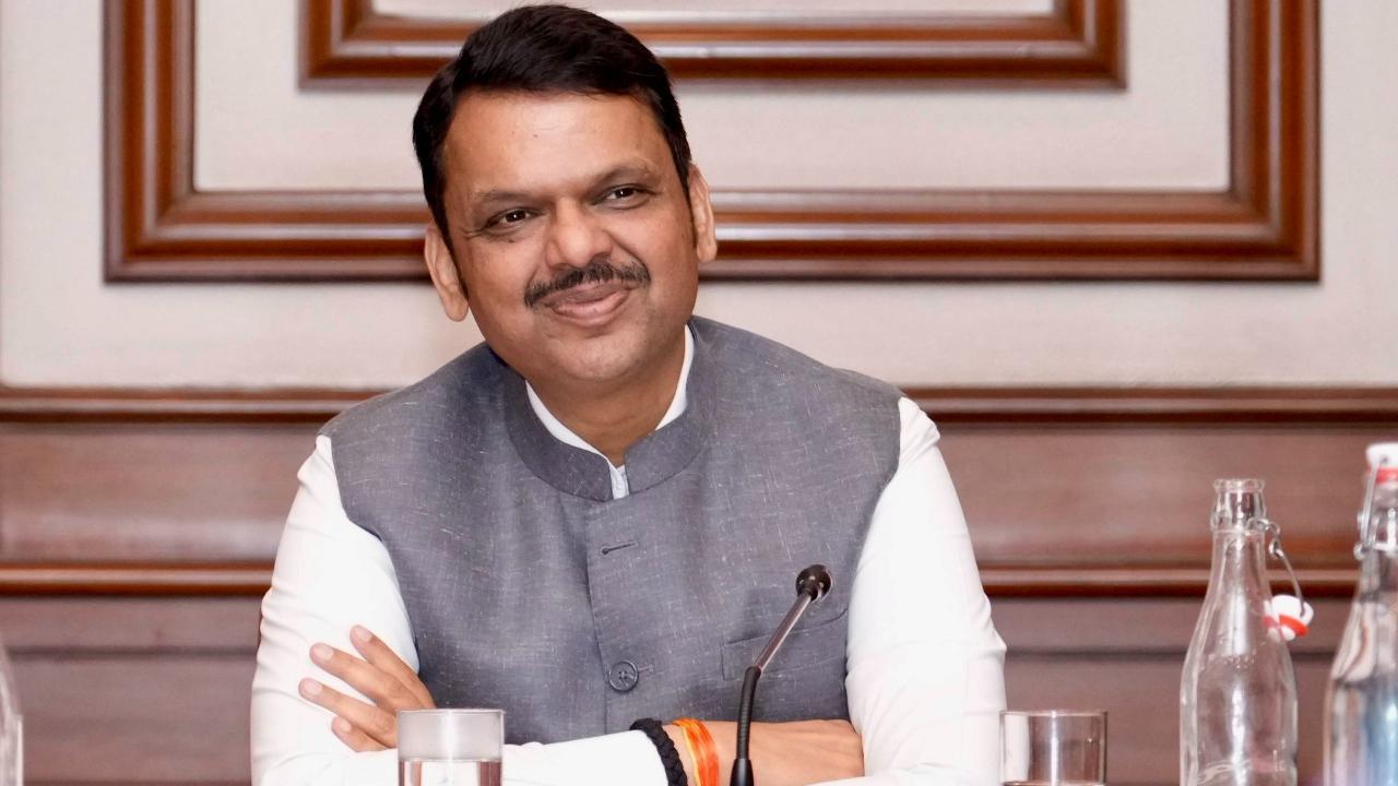 X/Pics, Devendra Fadnavis