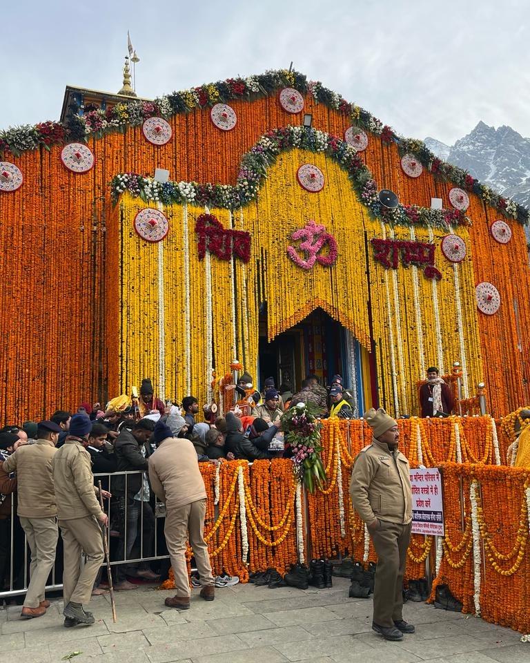 चार धाम सर्किट के अन्य मंदिरों की बात करें तो यमुनोत्री और गंगोत्री मंदिरों के कपाट पहले ही खुल चुके हैं, और चौथा और अंतिम मंदिर बद्रीनाथ धाम 4 मई से श्रद्धालुओं का स्वागत करेगा. 
