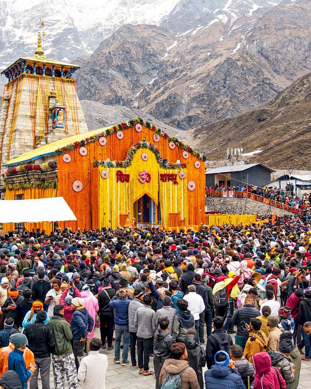 यह मंदिर चार धाम सर्किट में तीसरा मंदिर है, जिसे सर्दियों की छुट्टी के बाद खोला गया. 