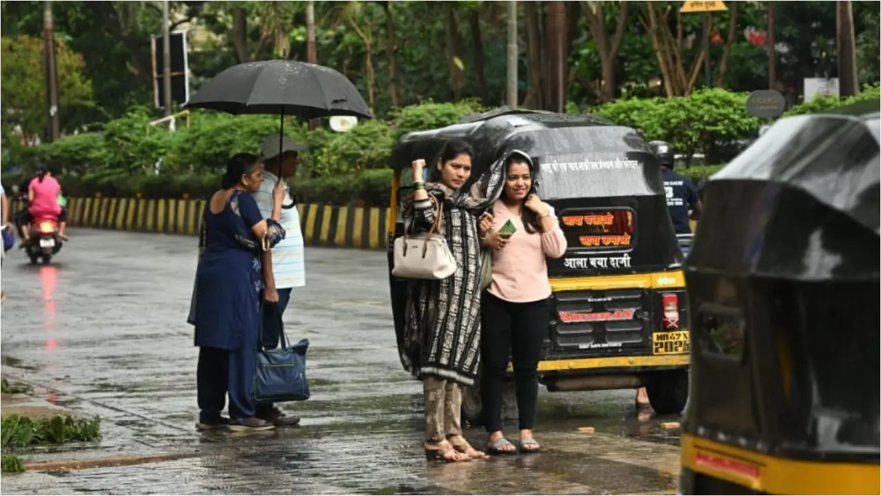 Iमुंबई में फिर बदलेगा मौसम, तेज़ हवाओं और बिजली के साथ हो सकती है बारिश