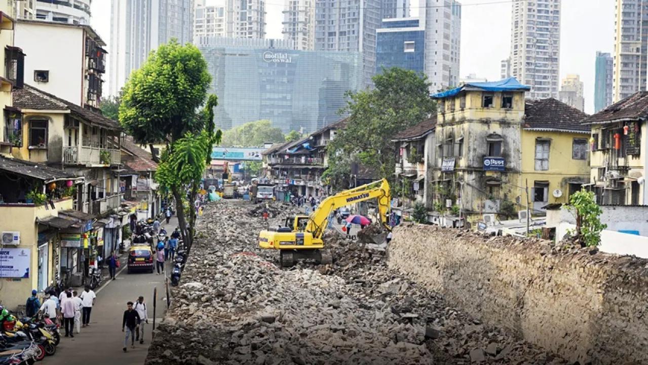 Iपुल टूटा, कारोबार भी टूटा: एलफिंस्टन इलाके में खाने-पीने के कारोबार पर संकट