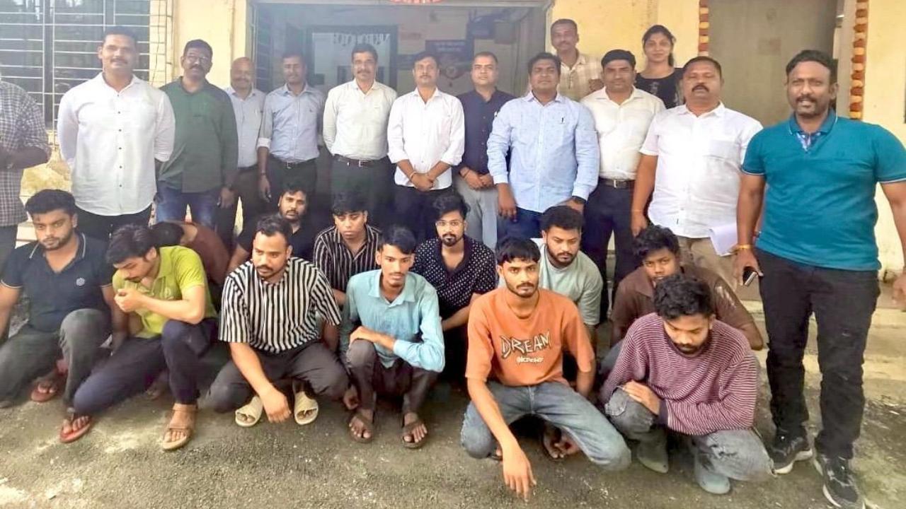 आरोपी कथित तौर पर एक अवैध ऑनलाइन गेमिंग प्लेटफॉर्म संचालित करता था और इसके माध्यम से कई लोगों को धोखा देता था.