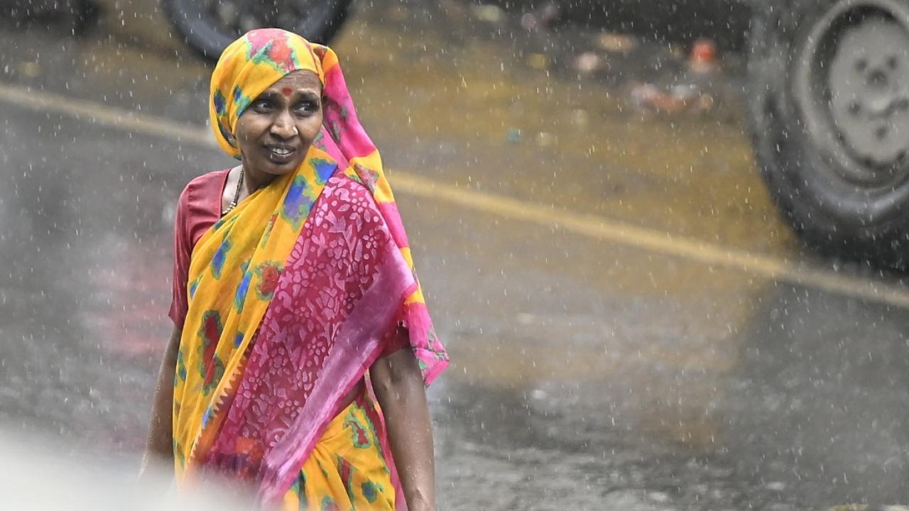 Iमहाराष्ट्र में बारिश का कहर, मुंबई समेत तटीय इलाकों में येलो अलर्ट किया जारी
