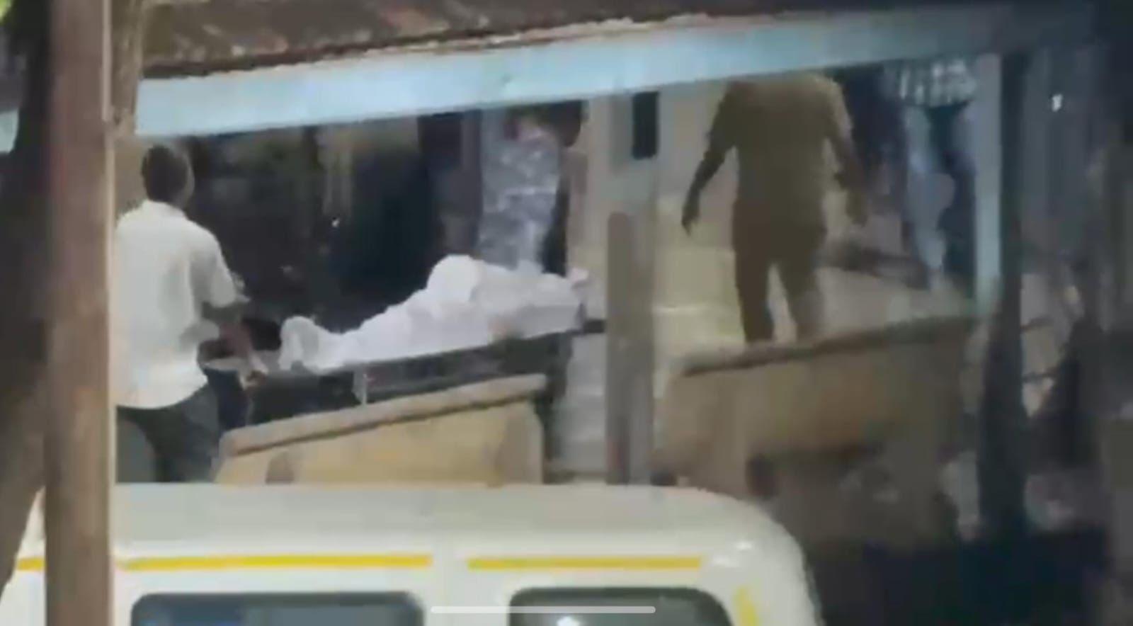 पुलिस ने आर्य के रिश्तेदारों से पोस्टमार्टम की अनुमति के लिए संपर्क किया था, जिसके बाद प्रक्रिया आगे बढ़ाई गई.