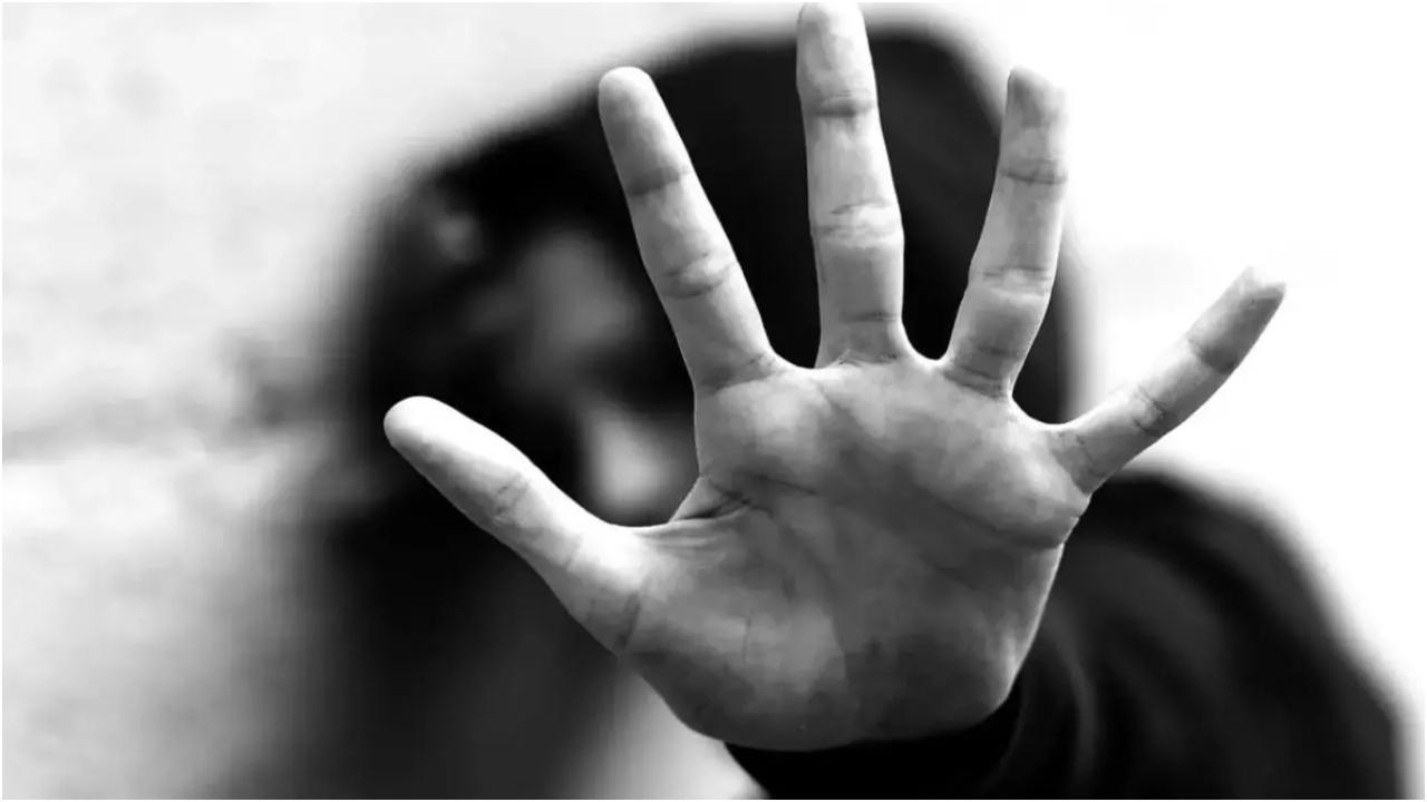 Iबेंगलुरु में महिला ने पुलिस के खिलाफ दर्ज कराई रेप की शिकाय