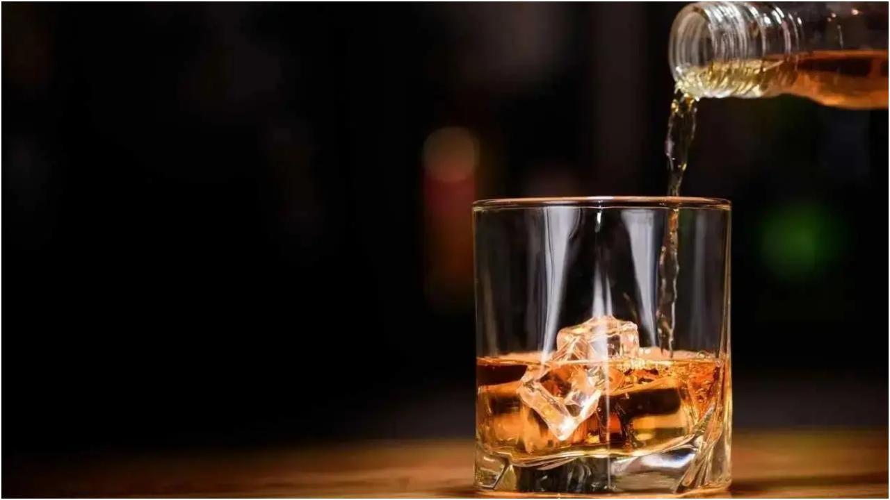 Iबांध के पास के परिसरों में शराब पर हटा बैन