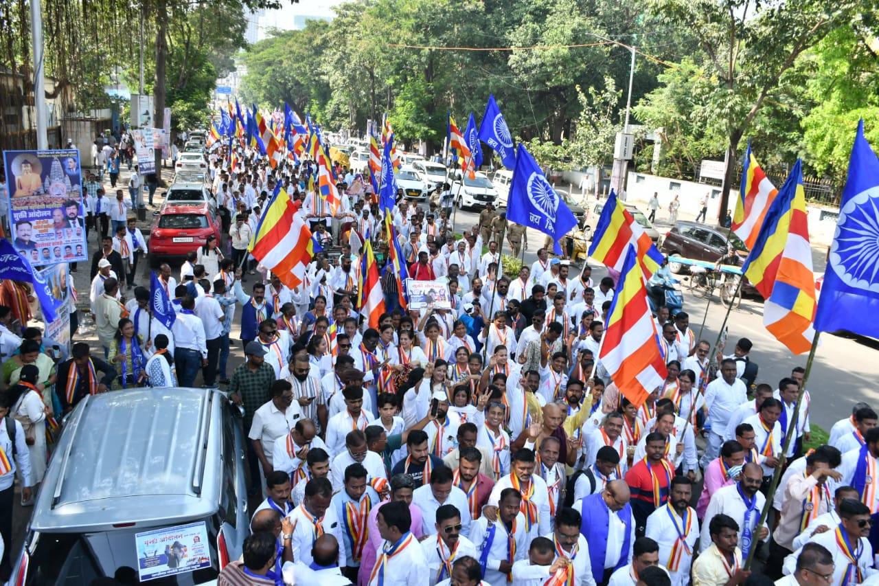 विरोध प्रदर्शन में शामिल नेताओं ने कहा कि महाबोधि महाविहार की मुक्ति सिर्फ बौद्धों के अधिकारों की बहाली नहीं है, बल्कि पूरे देश में धार्मिक समानता और सांस्कृतिक पहचान के संरक्षण का प्रतीक भी है. 
