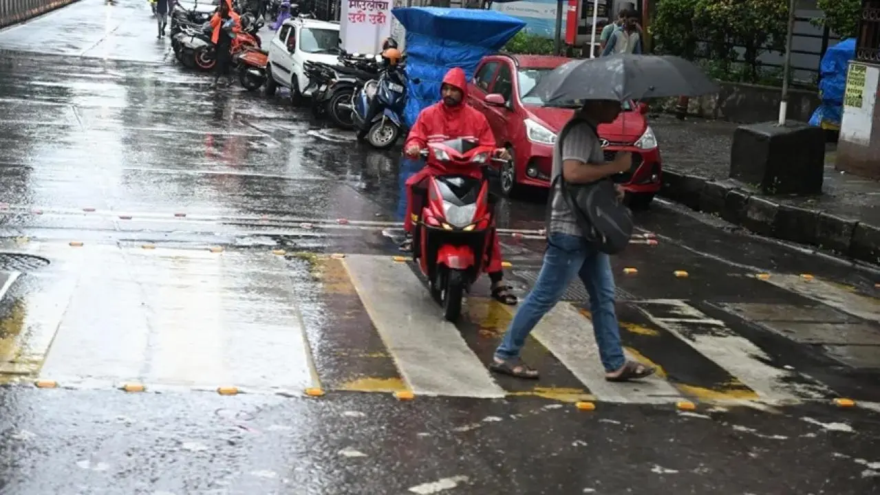 Iमुंबई में आज बादल और हल्की बारिश की उम्मीद, IMD ने किया पूर्वानुमान जारी