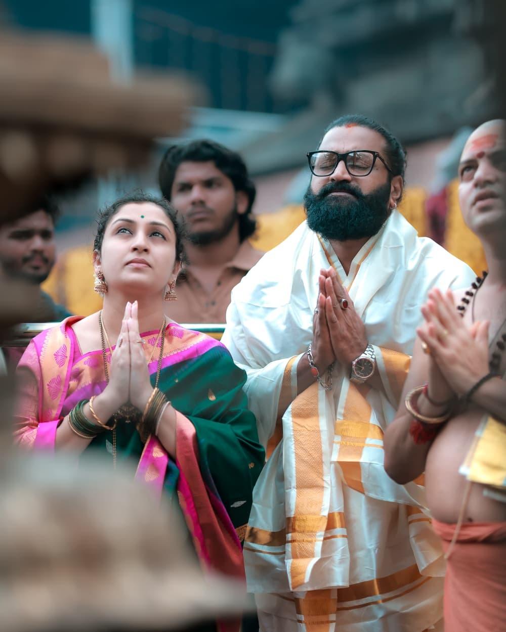 फिल्म की टीम में –- म्यूज़िक डायरेक्टर – बी. अजनीश लोकनाथ- सिनेमैटोग्राफर – अरविंद कश्यप- प्रोडक्शन डिज़ाइनर – विनेश बंग्लानइन तीनों ने मिलकर फिल्म की विजुअल अपील और इमोशनल डेप्थ को नए स्तर पर ले जाने की कोशिश की है.